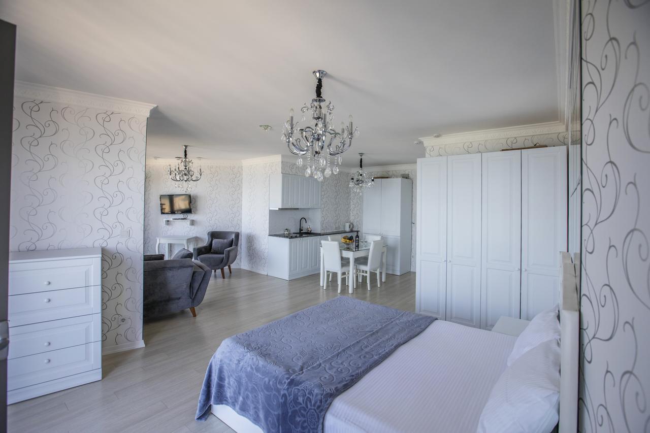 Tina'S Apartments With Panoramic Sea View باتومي المظهر الخارجي الصورة